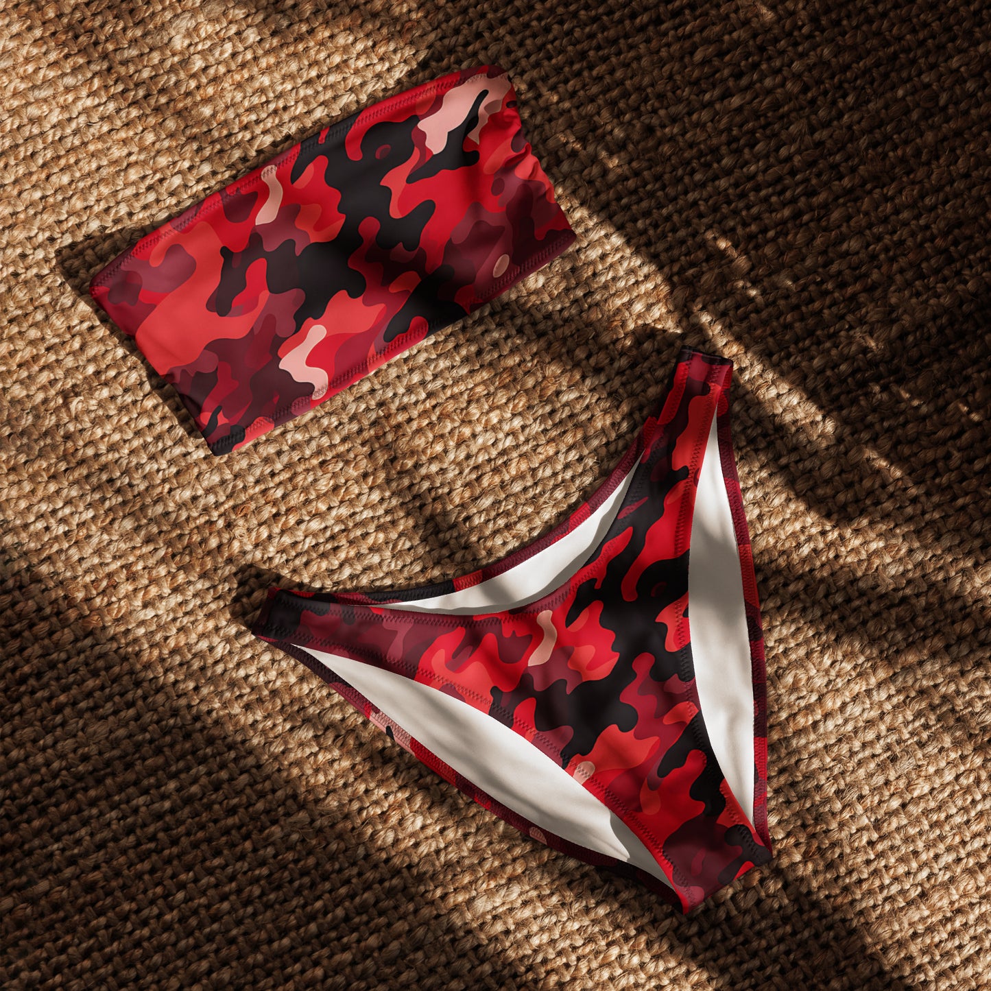 nachhaltiger-bandeau-bikini-red-camouflage-v1-recyceltes-material-mit-allover-druck-bikini-jlr-design-4 - JLR Design