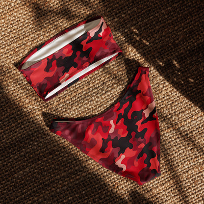 nachhaltiger-bandeau-bikini-red-camouflage-v1-recyceltes-material-mit-allover-druck-bikini-jlr-design-5 - JLR Design