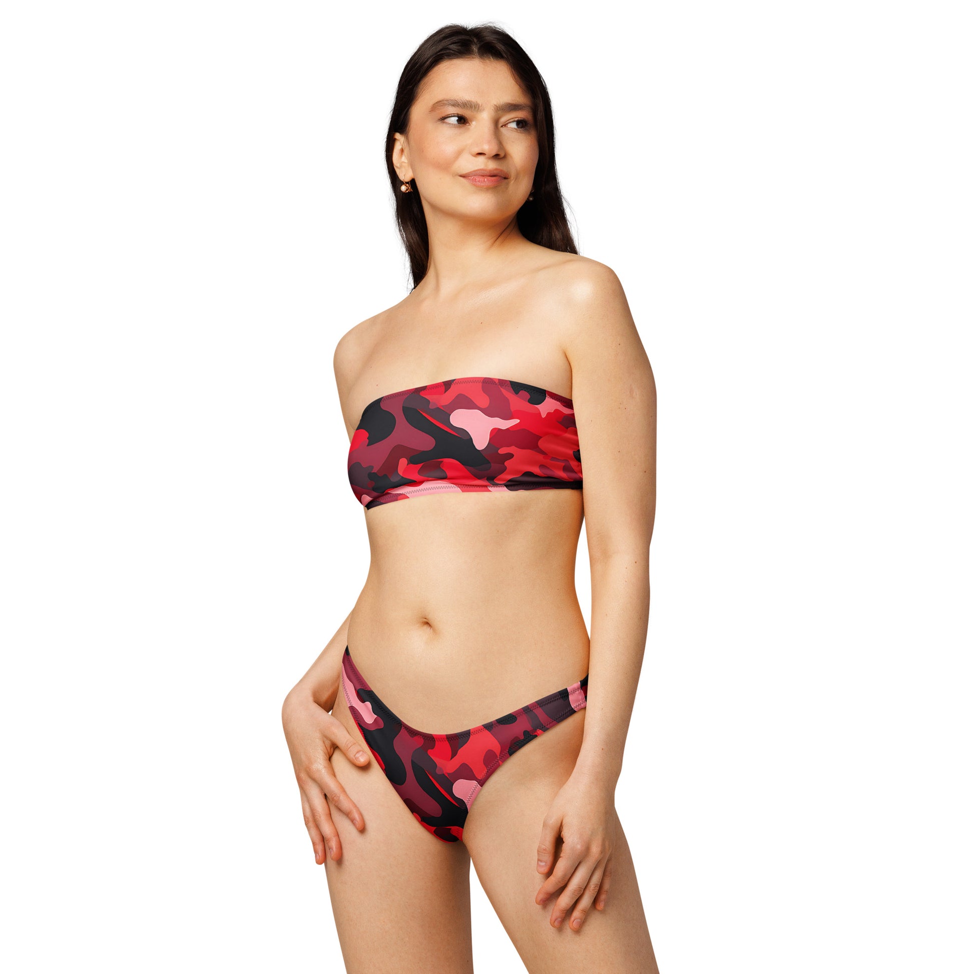 nachhaltiger-bandeau-bikini-red-camouflage-v2-recyceltes-material-mit-allover-druck-bikini-jlr-design-2 - JLR Design