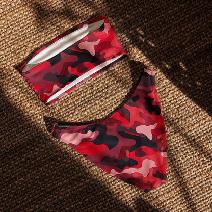 nachhaltiger-bandeau-bikini-red-camouflage-v2-recyceltes-material-mit-allover-druck-bikini-jlr-design-5 - JLR Design