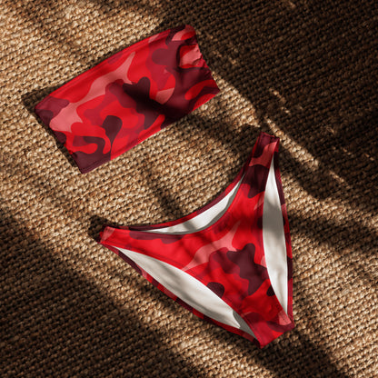 nachhaltiger-bandeau-bikini-red-camouflage-v3-recyceltes-material-mit-allover-druck-bikini-jlr-design-4 - JLR Design