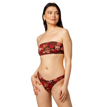 nachhaltiger-bandeau-bikini-red-skull-recyceltes-material-mit-allover-druck-bikini-jlr-design-2 - JLR Design