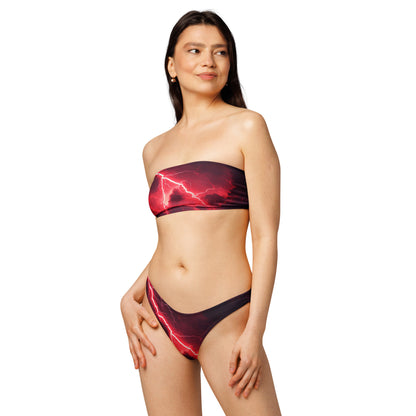 nachhaltiger-bandeau-bikini-red-thunderbolt-recyceltes-material-mit-allover-druck-bikini-jlr-design-2 - JLR Design