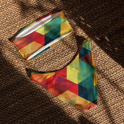 nachhaltiger-bandeau-bikini-triangle-v2-recyceltes-material-mit-allover-druck-bikini-jlr-design-5 - JLR Design