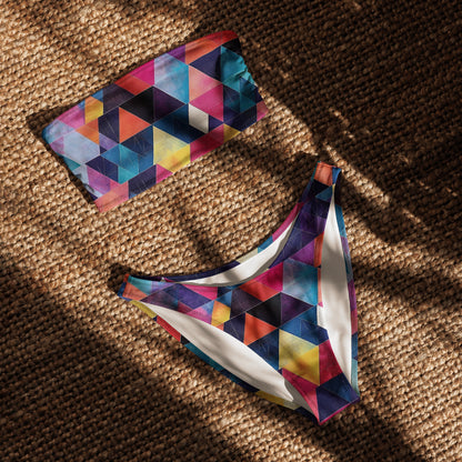 nachhaltiger-bandeau-bikini-triangle-v7-recyceltes-material-mit-allover-druck-bikini-jlr-design-4 - JLR Design