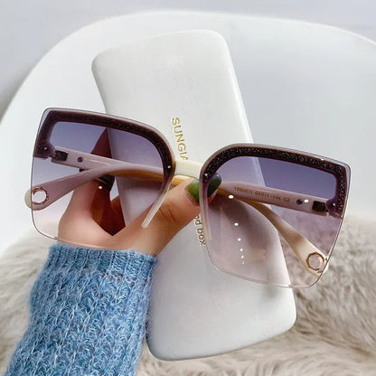 oversized-quadratische-sonnenbrille-rahmenlos-luxus-vintage-brille-mit-uv400-and-metallbugeln-brille-jlr-design-3 - JLR Design