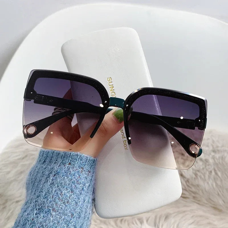 oversized-quadratische-sonnenbrille-rahmenlos-luxus-vintage-brille-mit-uv400-and-metallbugeln-brille-jlr-design-5 - JLR Design