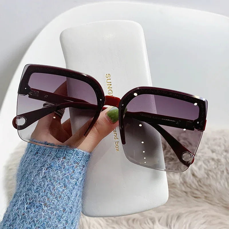 oversized-quadratische-sonnenbrille-rahmenlos-luxus-vintage-brille-mit-uv400-and-metallbugeln-brille-jlr-design-6 - JLR Design