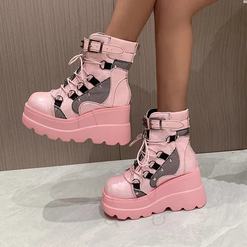 punk-stiefel-mit-plattform-der-neue-hingucker-boots-jlr-design-2 - JLR Design