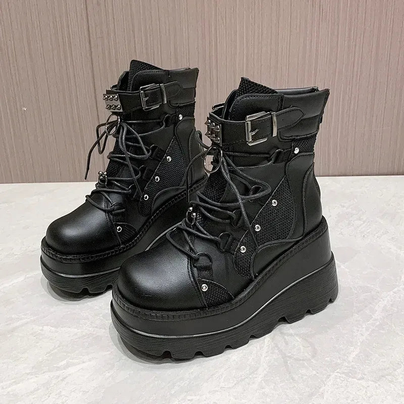 punk-stiefel-mit-plattform-der-neue-hingucker-boots-jlr-design-7 - JLR Design