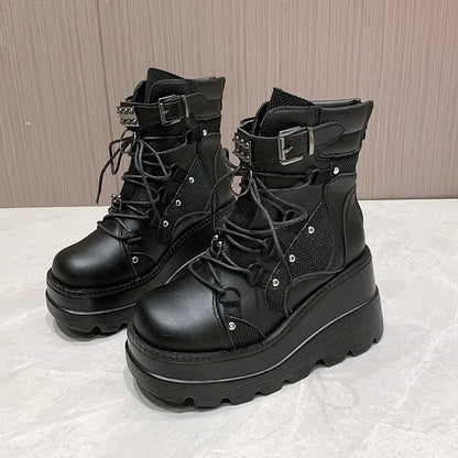 punk-stiefel-mit-plattform-der-neue-hingucker-boots-jlr-design-7 - JLR Design