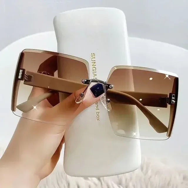 rahmenlose-quadrat-sonnenbrille-damen-retro-fashion-brille-mit-uv400-and-metallbugeln-brille-jlr-design-10 - JLR Design