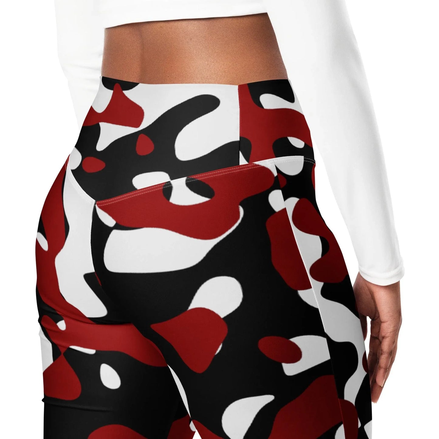 schwarz-rot-weiss-camouflage-high-waist-flare-leggings-flare-leggings-jlr-design-6 - JLR Design