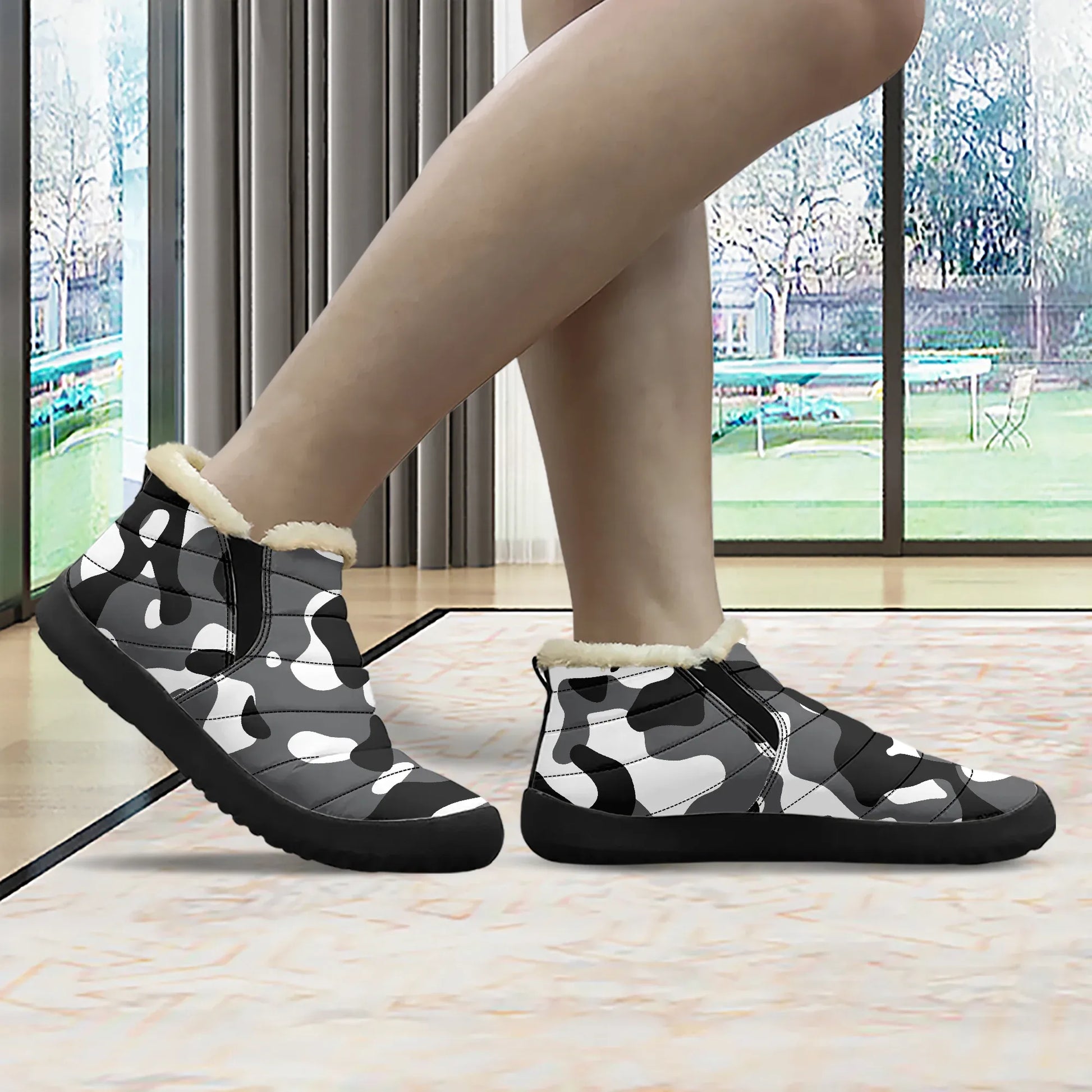 schwarz-weiss-camouflage-faux-fur-slipper-slipper-jlr-design-3 - JLR Design