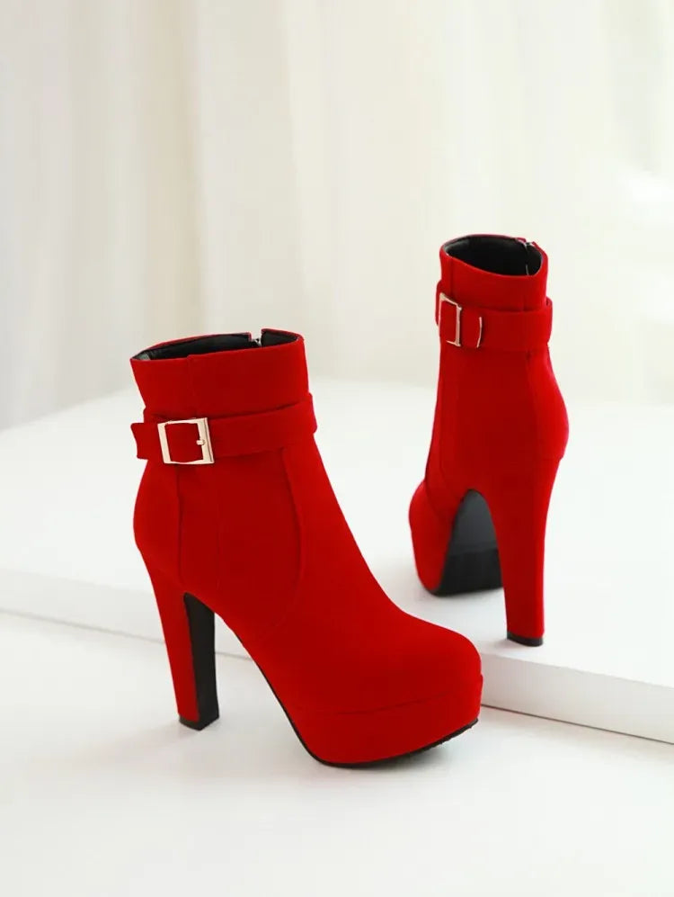 stylische-damen-winter-heels-mit-schnalle-and-absatz-high-heels-jlr-design-39 - JLR Design