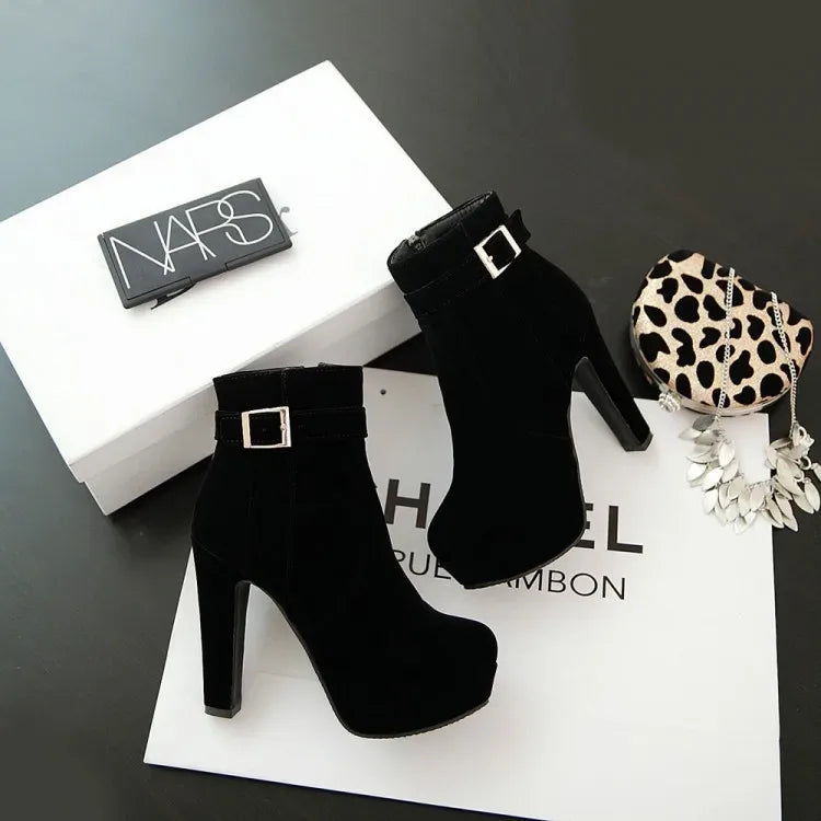 stylische-damen-winter-heels-mit-schnalle-and-absatz-high-heels-jlr-design-46 - JLR Design