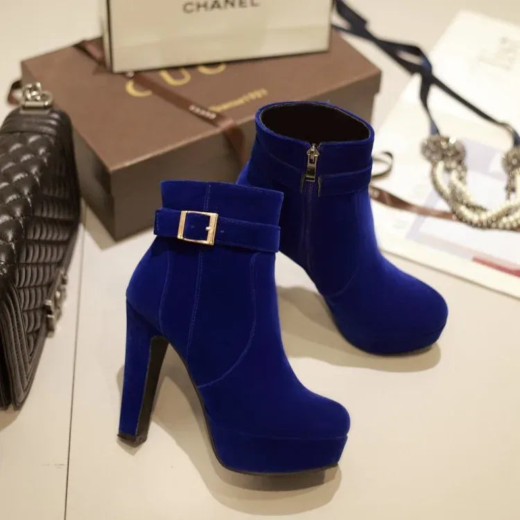 stylische-damen-winter-heels-mit-schnalle-and-absatz-high-heels-jlr-design-53 - JLR Design