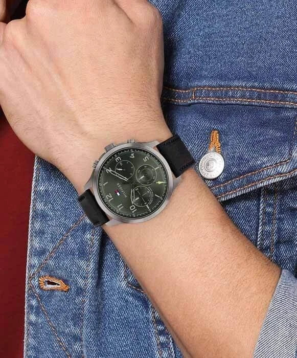 tommy-hilfiger-asher-herrenuhr-1791856-or-multifunktion-or-grunes-zifferblatt-and-graues-gehause-mit-lederarmband-markenuhren-jlr-design-4 - JLR Design