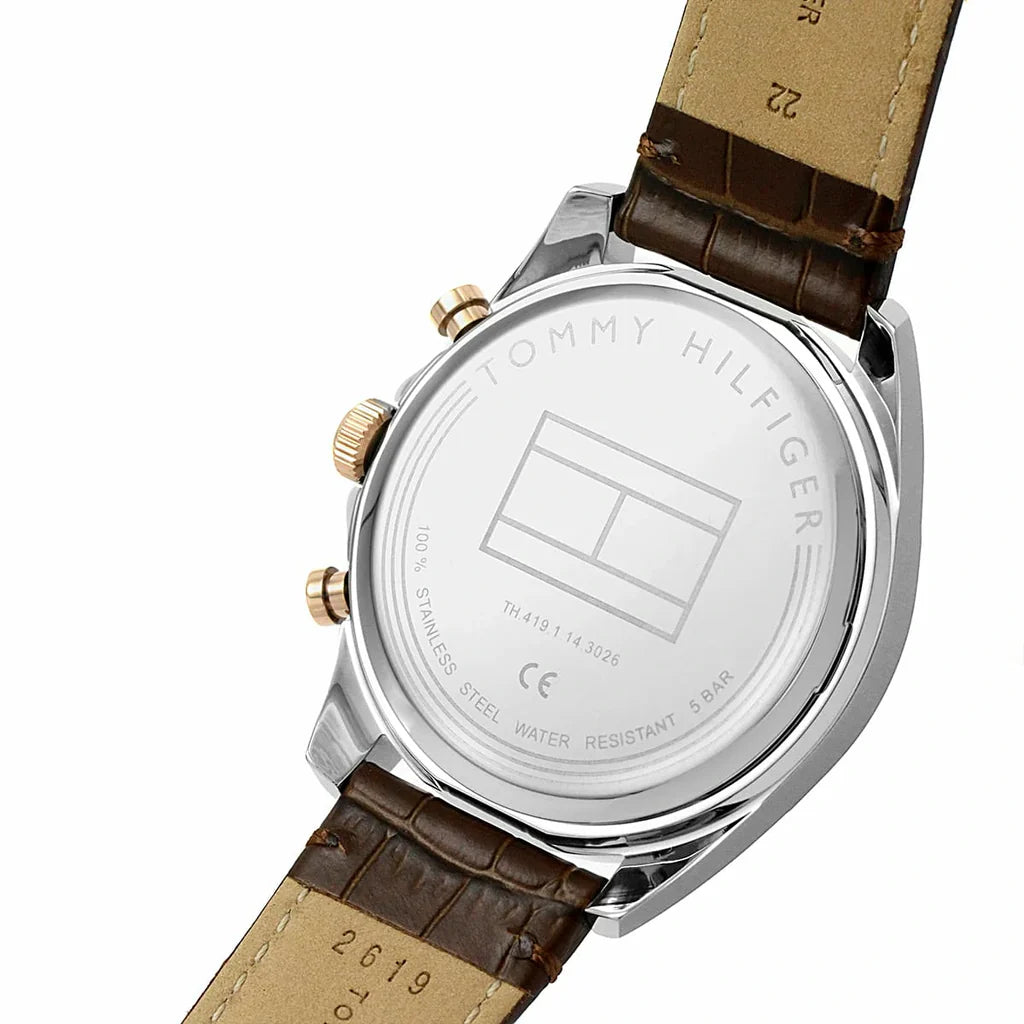 tommy-hilfiger-baker-herrenuhr-1710450-or-teilskelettiertes-zifferblatt-or-lederarmband-braun-and-silber-markenuhren-jlr-design-8 - JLR Design