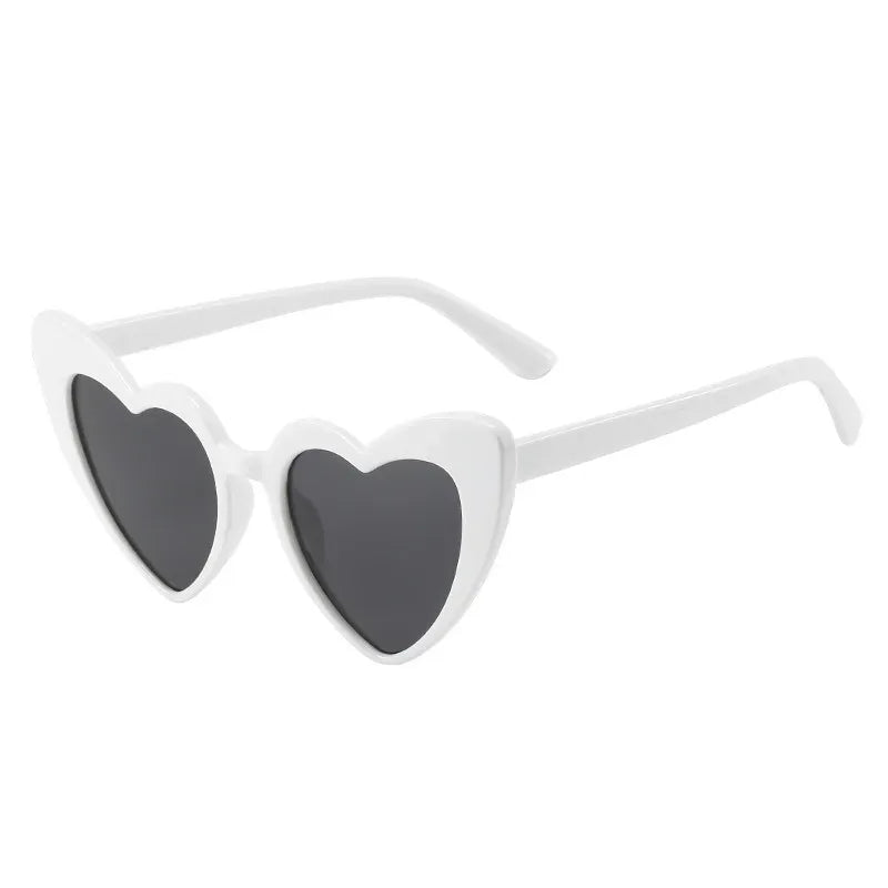 trendige-herz-sonnenbrille-retro-style-ikonische-festival-brille-mit-uv400-schutz-brille-jlr-design-10 - JLR Design