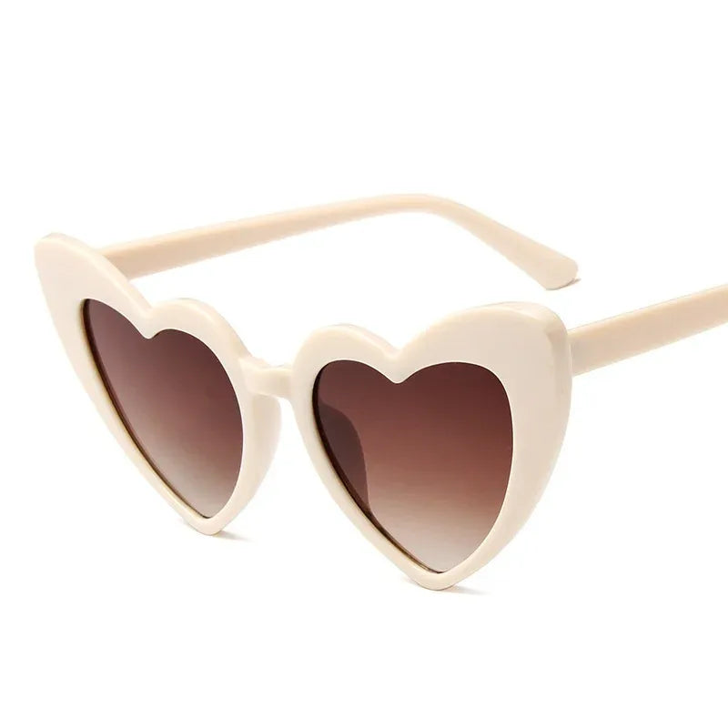 trendige-herz-sonnenbrille-retro-style-ikonische-festival-brille-mit-uv400-schutz-brille-jlr-design-13 - JLR Design