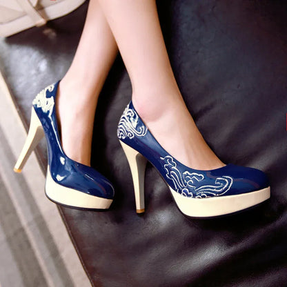 verzierte-high-heels-mit-porzellan-optik-high-heels-jlr-design-5 - JLR Design