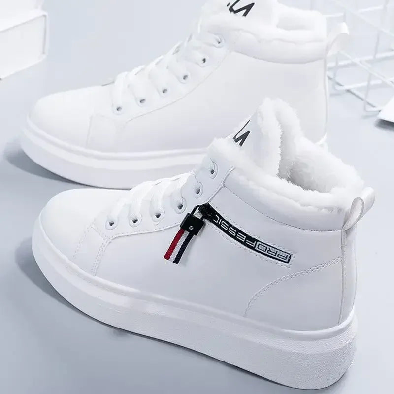 warme-damen-boots-mit-pluschfutter-bequem-and-stylisch-fur-kalte-tage-sneaker-jlr-design-2 - JLR Design
