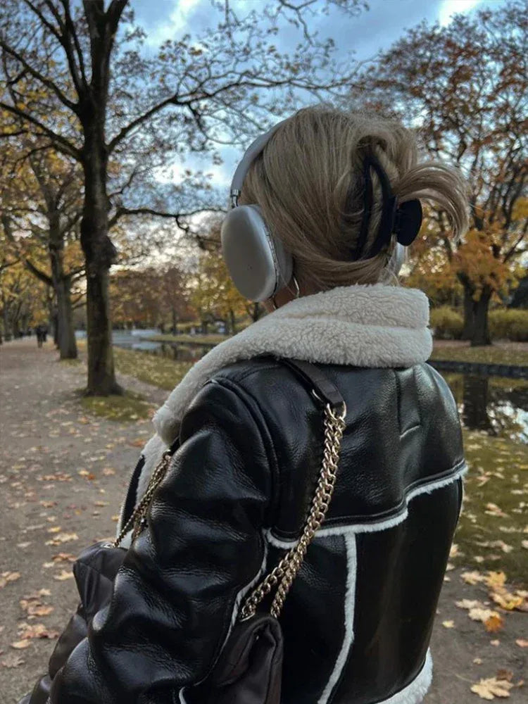warme-kurze-teddyfell-jacke-jacke-jlr-design-2 - JLR Design
