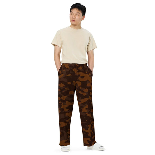 braune-camouflage-hose-mit-weitem-bein-hose-mit-weitem-bein-jlr-design-1 - JLR Design