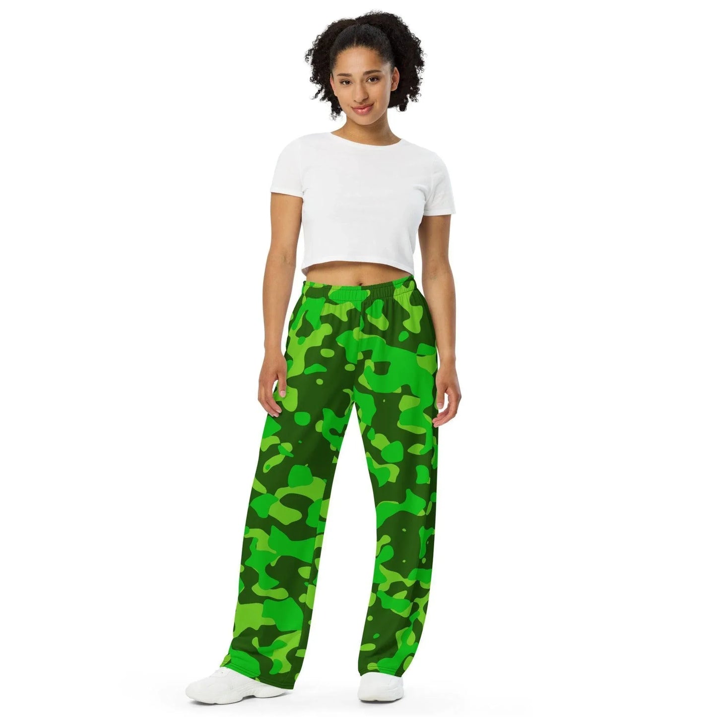 green-camouflage-hose-mit-weitem-bein-hose-mit-weitem-bein-jlr-design-1 - JLR Design