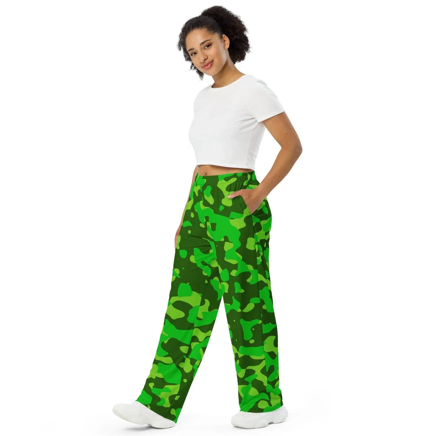 green-camouflage-hose-mit-weitem-bein-hose-mit-weitem-bein-jlr-design-2 - JLR Design