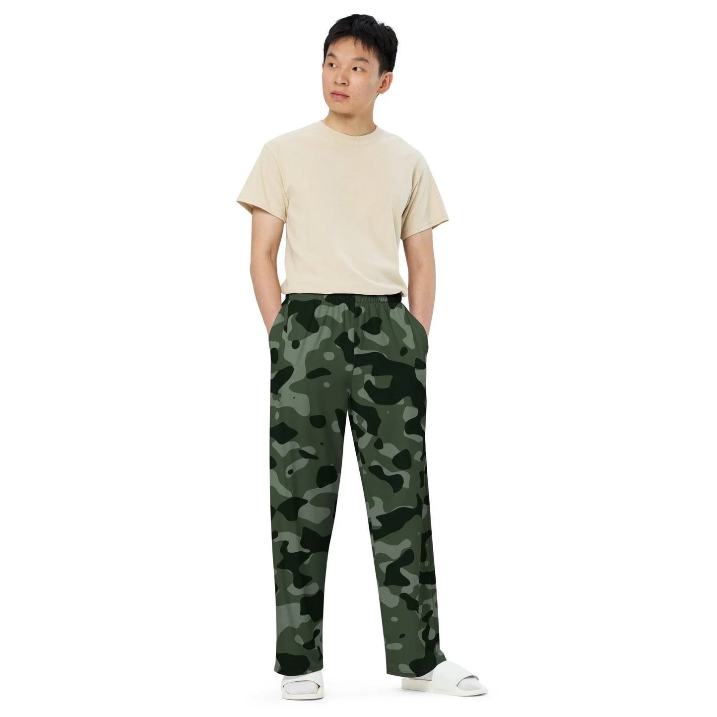 grune-camouflage-hose-mit-weitem-bein-hose-mit-weitem-bein-jlr-design-1 - JLR Design