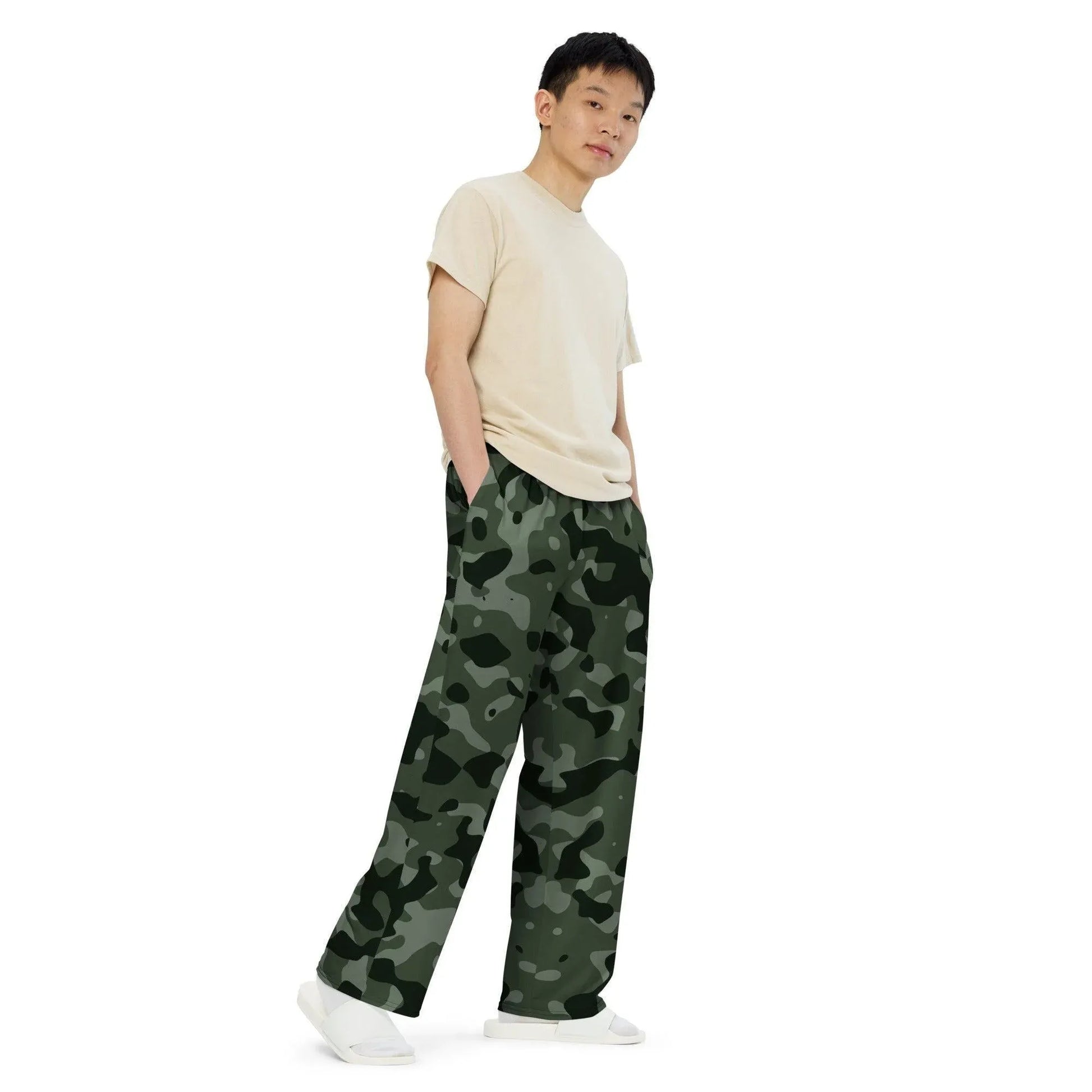 grune-camouflage-hose-mit-weitem-bein-hose-mit-weitem-bein-jlr-design-2 - JLR Design