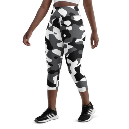 schwarz-grau-weiss-camouflage-damen-yoga-capri-leggings-yoga-capri-leggings-jlr-design-1 - JLR Design